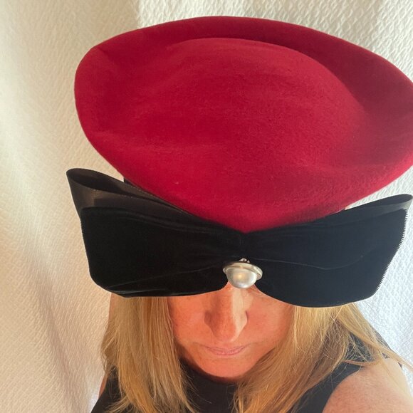 Vintage 1980s Plaza Suite by Betmar red wool hat with black velvet satin bow main image 11